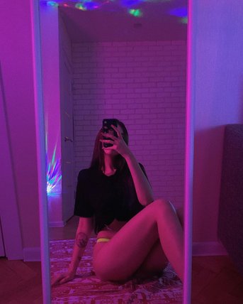 Вика Меднис