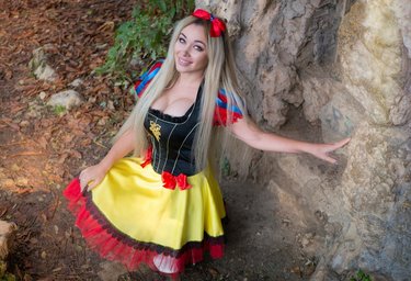 Анна Костенко