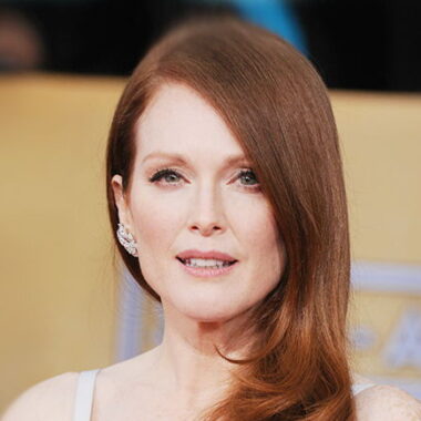 Джулианна Мур