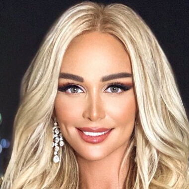 Виктория Лопырева