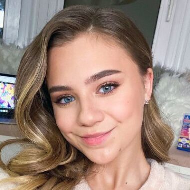 Катя Адушкина