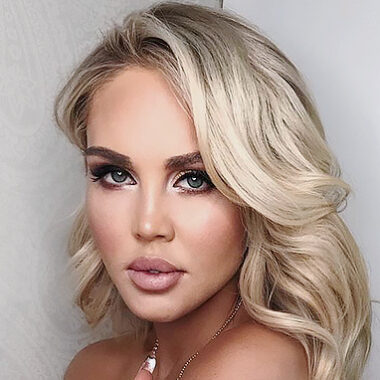 Мария Погребняк