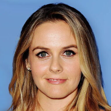 Алисия Сильверстоун