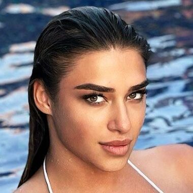 Дарья Плужникова